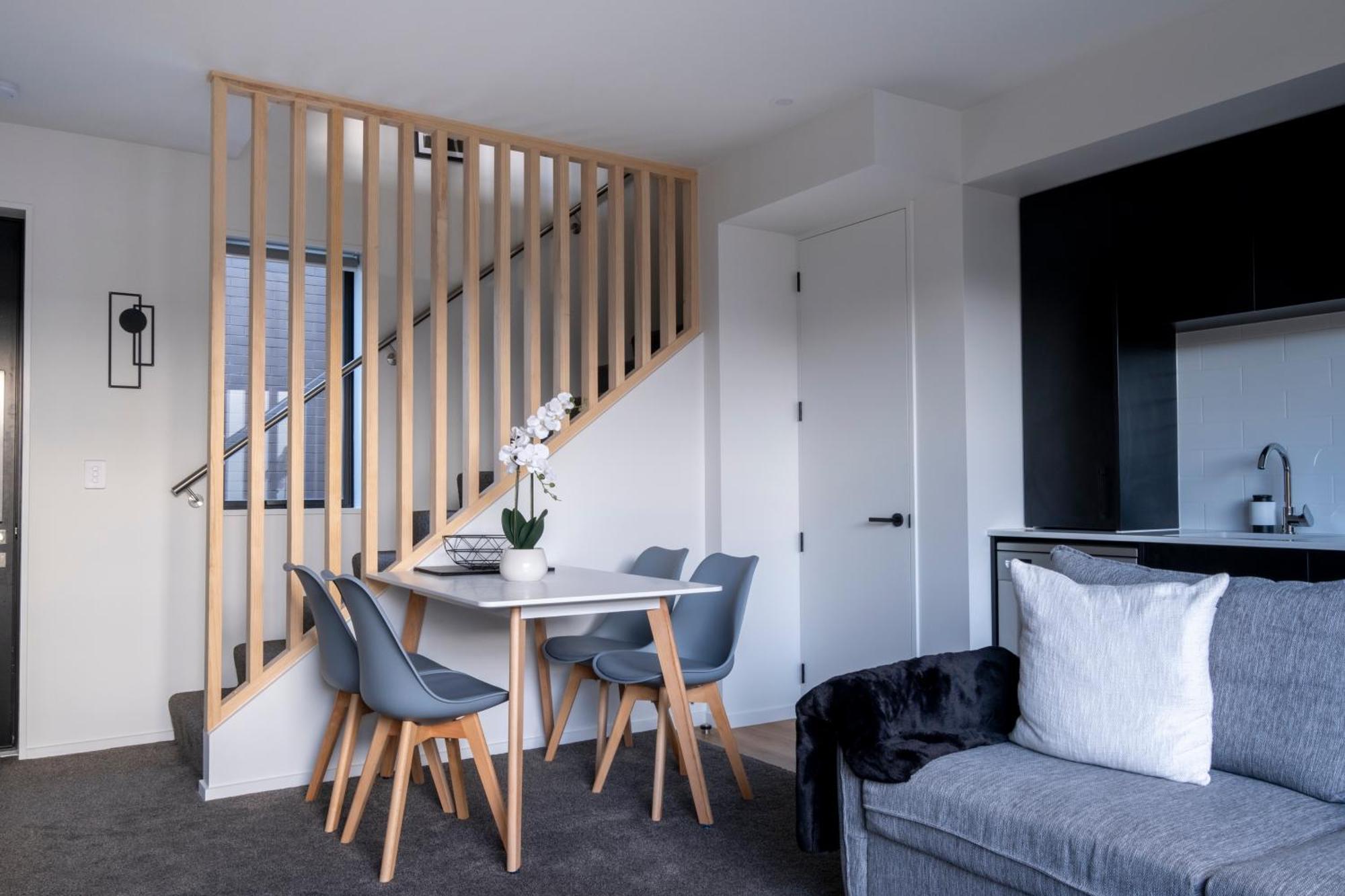 Luxury 2 Bed Townhome In Cbd Christchurch Extérieur photo