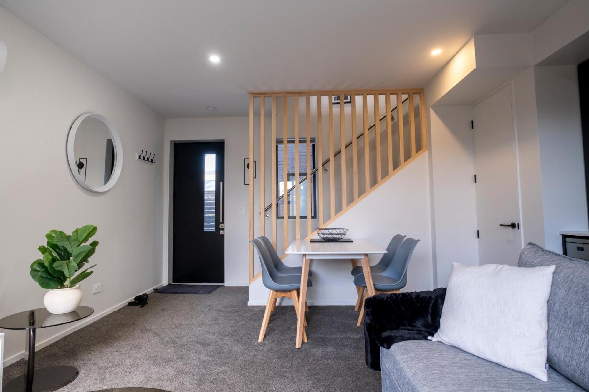 Luxury 2 Bed Townhome In Cbd Christchurch Extérieur photo