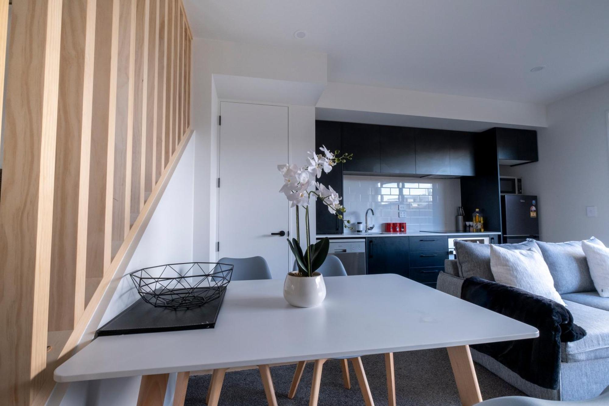 Luxury 2 Bed Townhome In Cbd Christchurch Extérieur photo