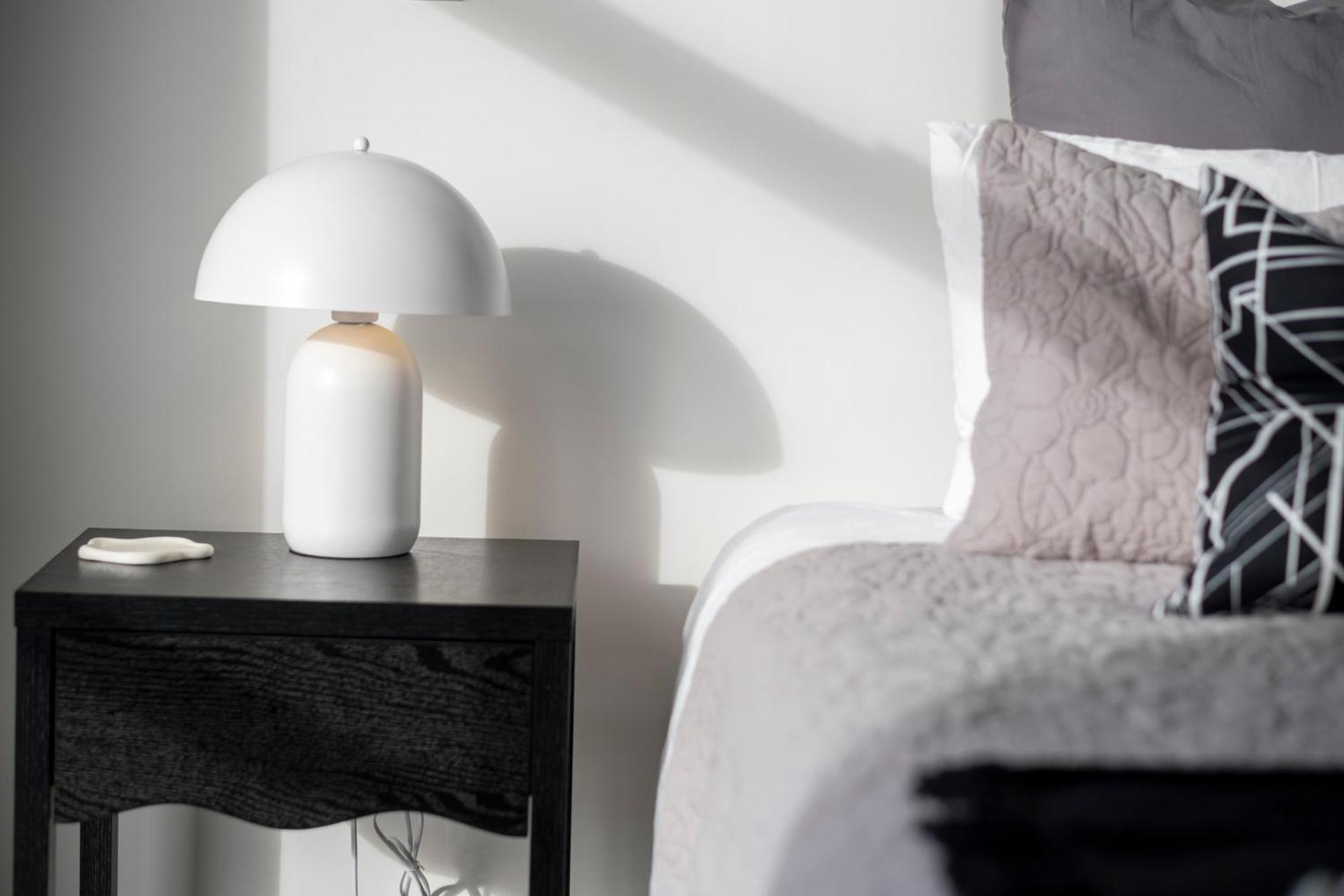 Luxury 2 Bed Townhome In Cbd Christchurch Extérieur photo