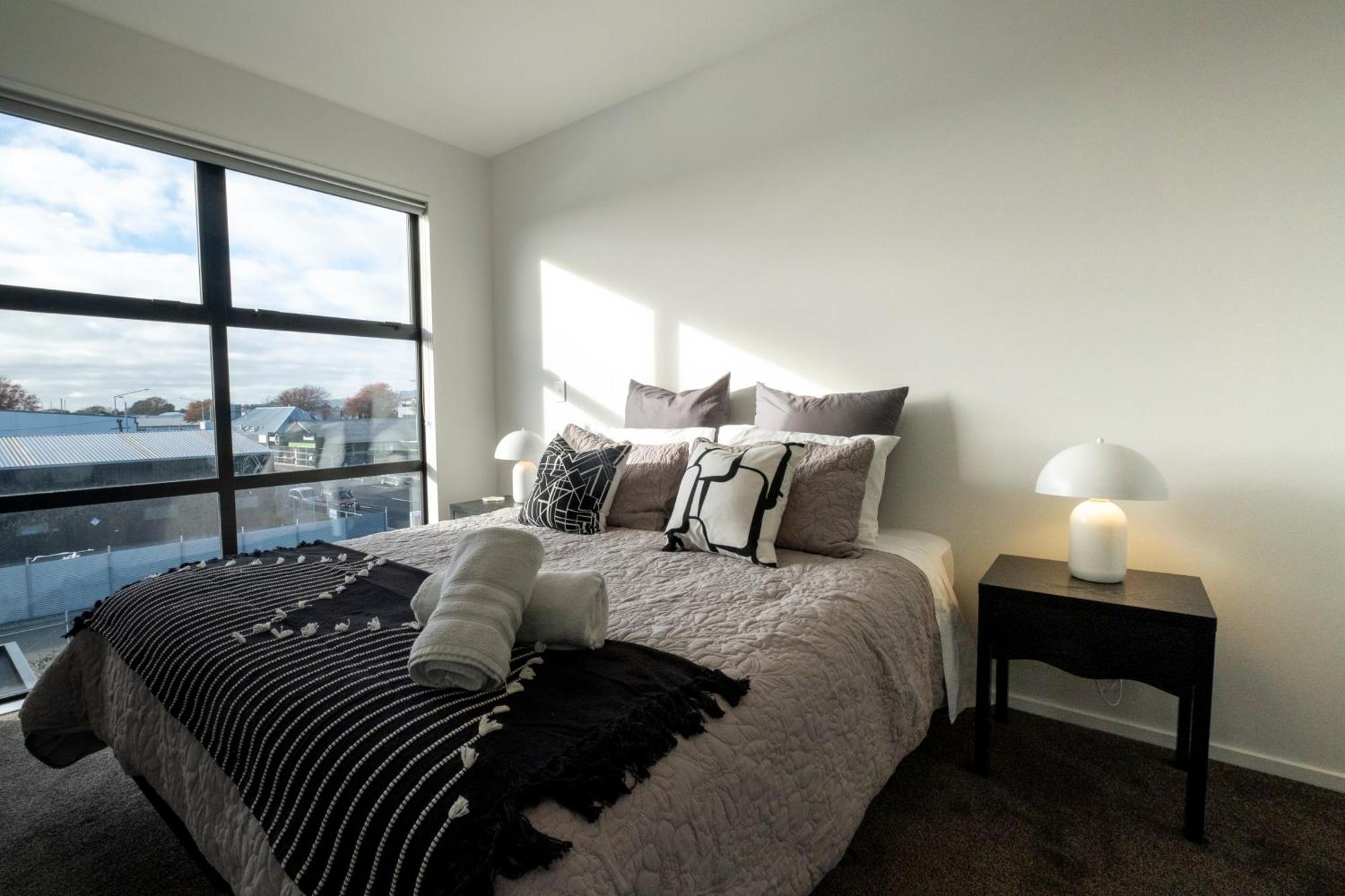 Luxury 2 Bed Townhome In Cbd Christchurch Extérieur photo