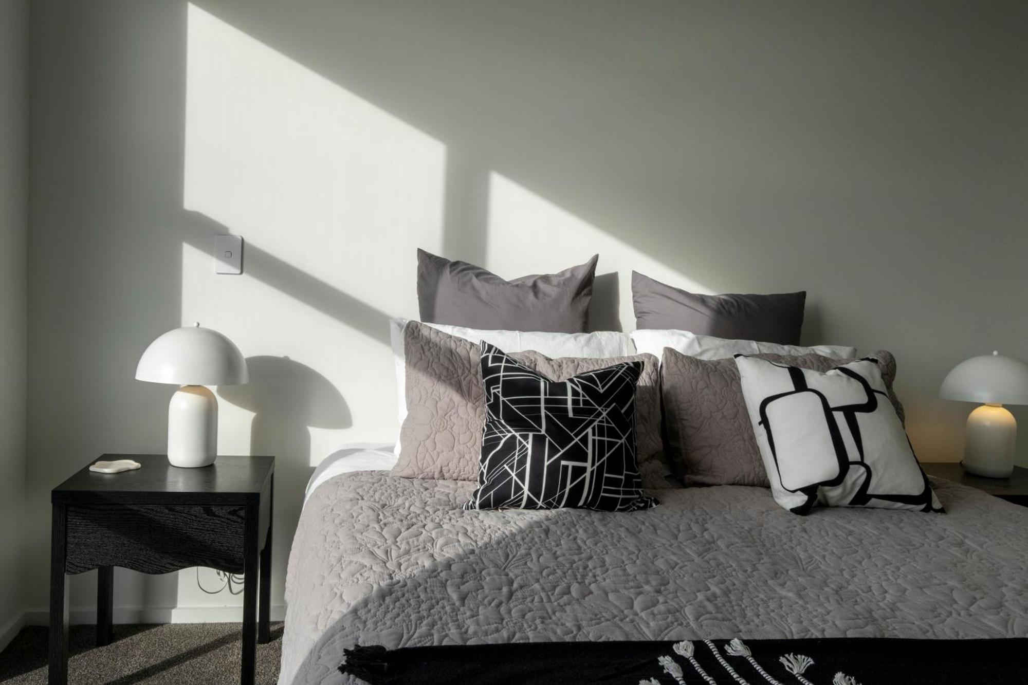 Luxury 2 Bed Townhome In Cbd Christchurch Extérieur photo